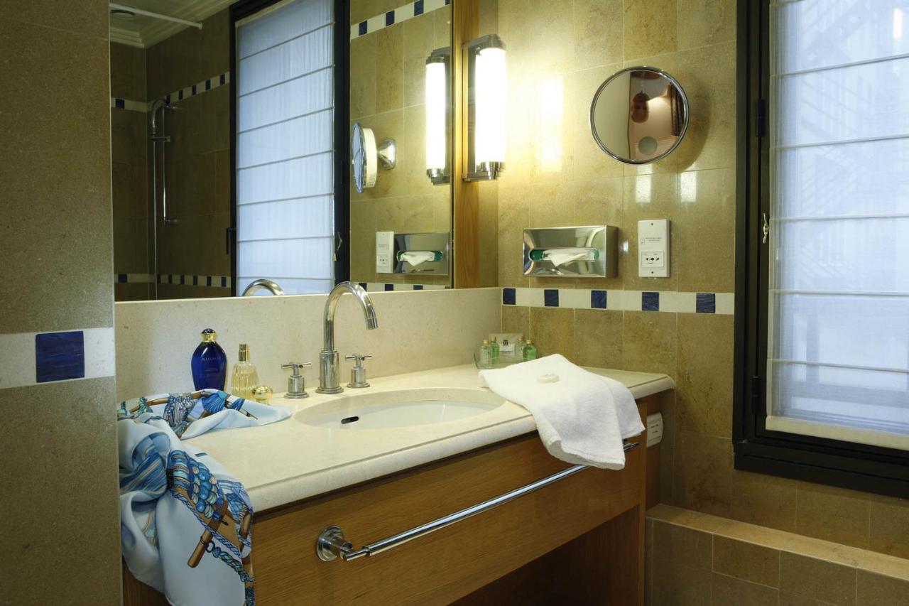 La Residence Du Roy Paris Champs Elysees Bagian luar foto